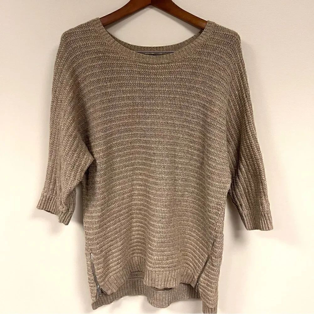 Banana Republic knit brown sweater with side zippers M